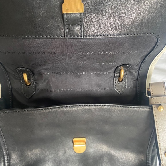 NWOT MARC by Marc Jacobs Flipping Out Small Satchel Top Handle Crossbody - Picture 3 of 12